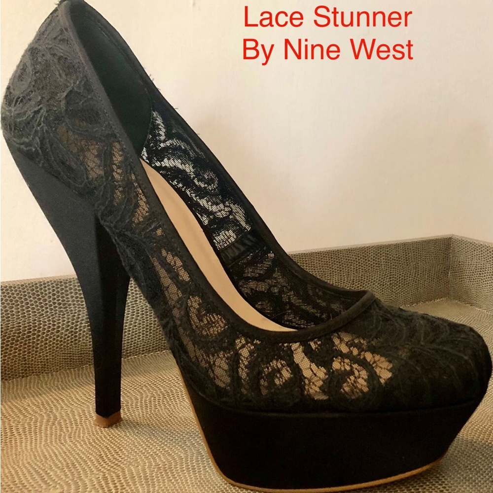 Black Lace Nine West shoes, Size 9.5